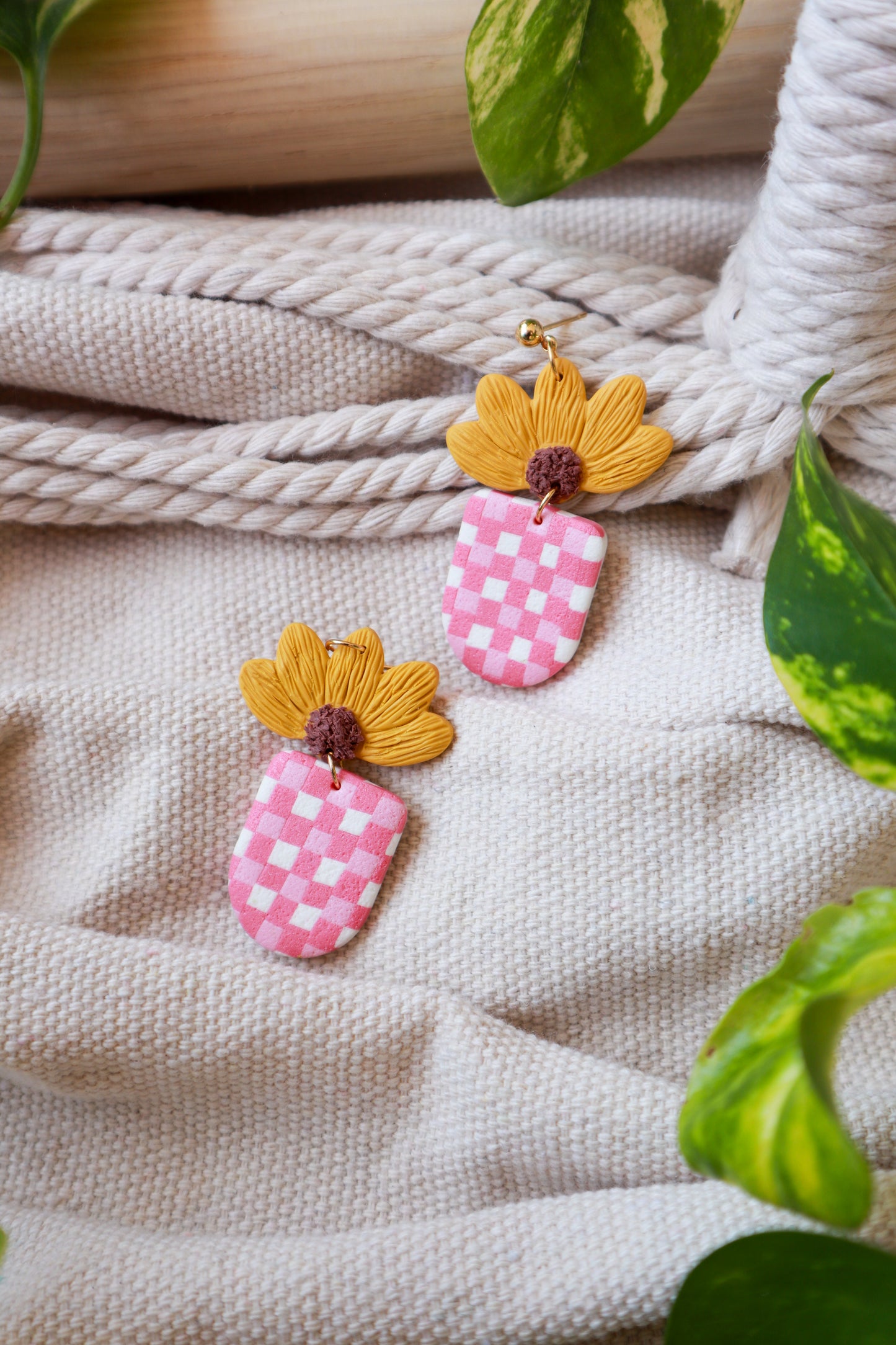 Suncokreti u gingham stilu