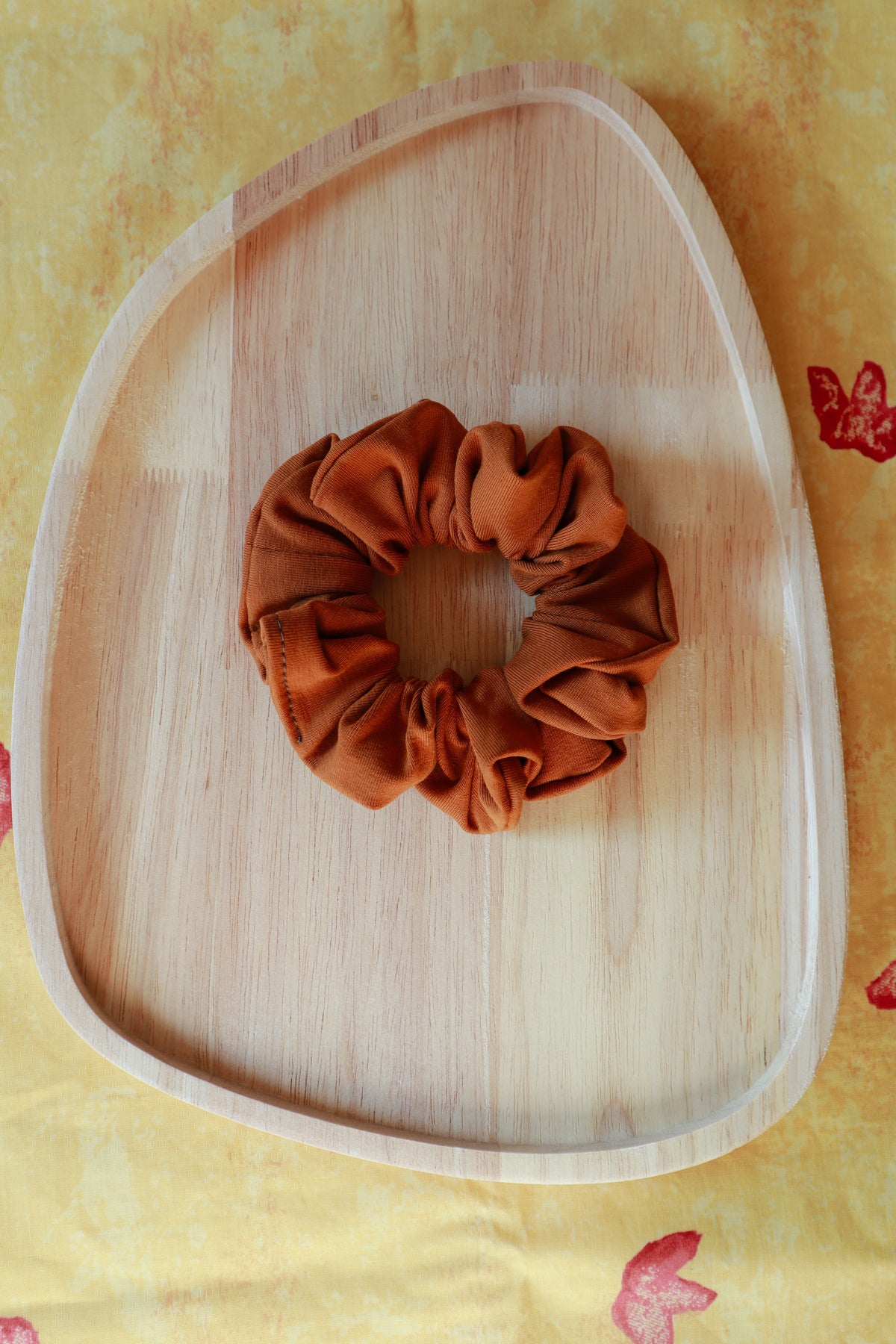 Scrunchie "Slatka Karamela"