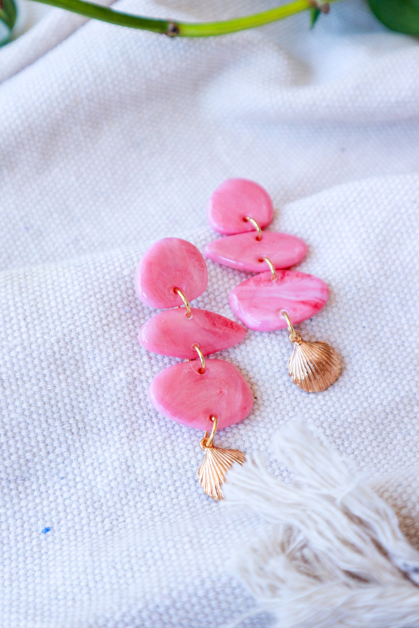 Roze Statement naušnice s oblicima kamena