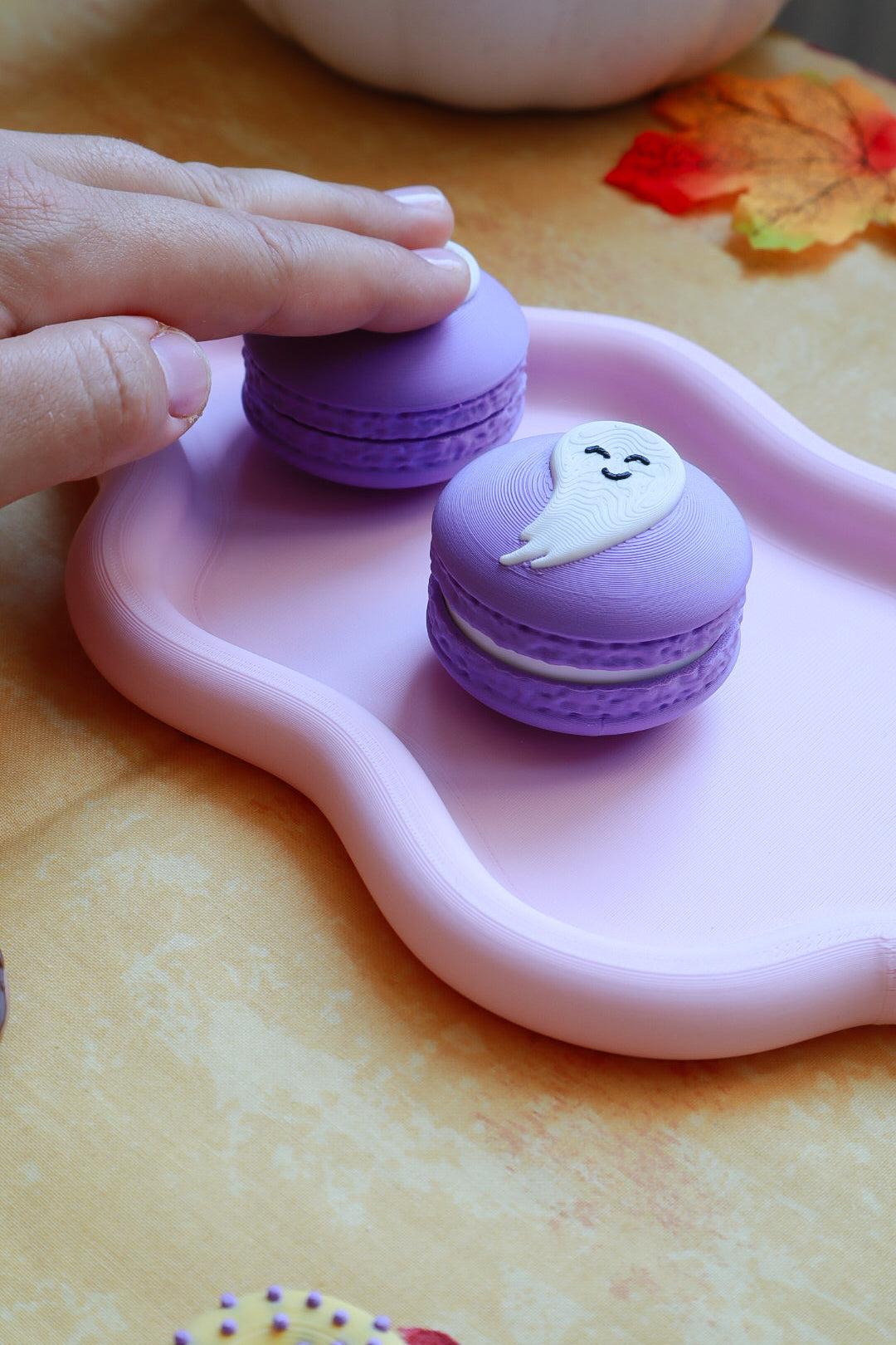 Halloween Macaron - Fidget Clicker
