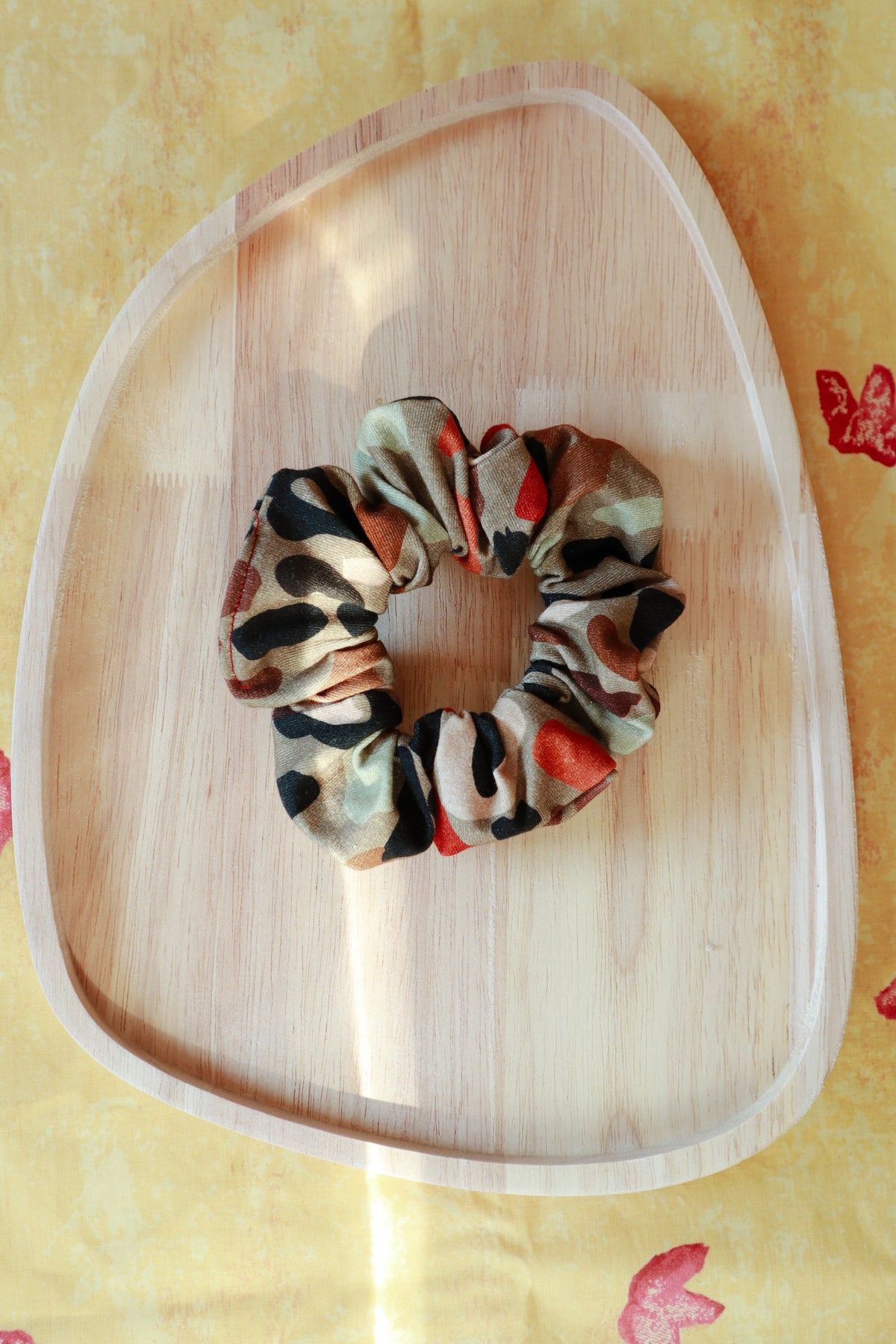 Scrunchie "Divlja Zemlja"