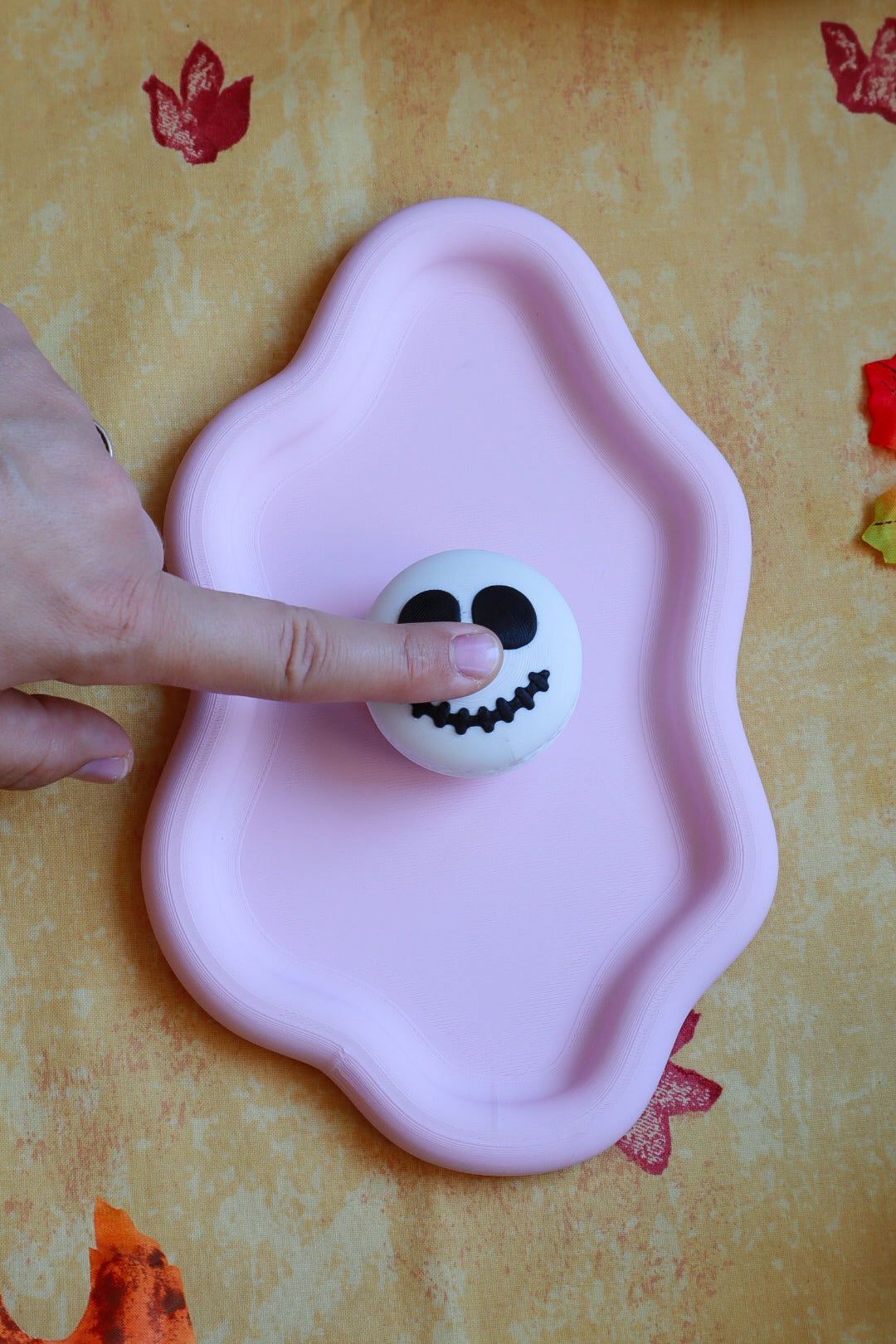Halloween Macaron - Fidget Clicker